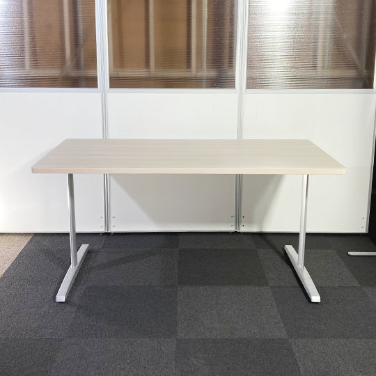 もったいないオフィス家具テーブル