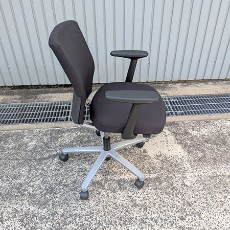 オフィスチェア 内田洋行 NEX-A60 肘付き ブラック[OC-363]