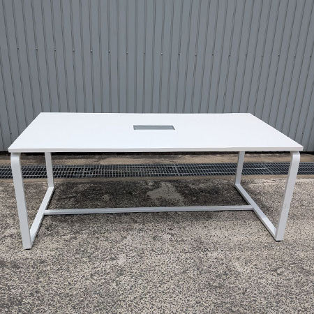 テーブル【もったいないオフィス家具】 – もったいないオフィスドットコム