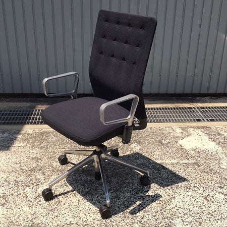 オフィスチェア Vitra ID トリム 肘付き ブラック[OC-264]