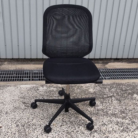 オフィスチェア Vitra メダパル ブラック 肘無し リペア品[OC-265]