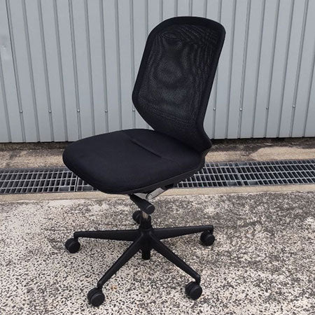 オフィスチェア Vitra メダパル ブラック 肘無し リペア品[OC-265]