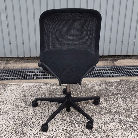 オフィスチェア Vitra メダパル ブラック 肘無し リペア品[OC-265