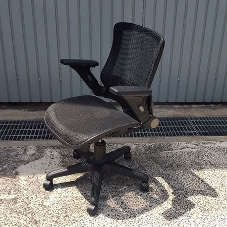 オフィスチェア 跳ね上げアーム メッシュ ブラック Bayside Furnishings[OC-267]