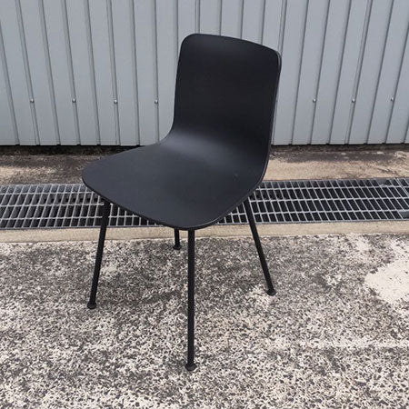 ミーティングチェア Vitra ハル RE チューブ ブラック[MC-174]