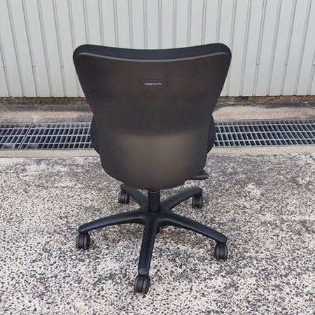 オフィスチェア オカムラ カロッツァ CK33ZR ブラック[OC-273]