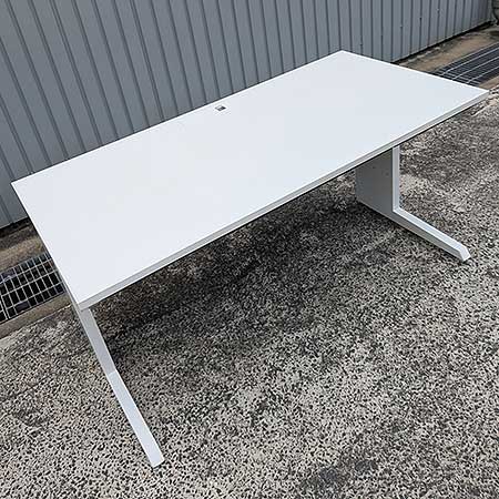 オフィスデスク ITIOKI CZR 幅1400✕奥行700✕高さ720㎜[DS-140]