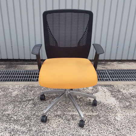 オフィスチェア オカムラ Village VCM1 肘付き オレンジ[OC-277]