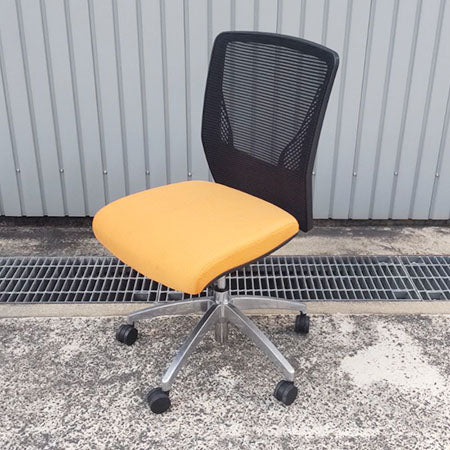 在庫処分新品未使用デスクチェア Amazon.co.jp: Takumi Detail オフィスチェア デスクチェア