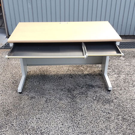 オフィスデスク プラス フラットライン ナチュラル 幅1200✕奥行700✕高さ700mm[DS-104]