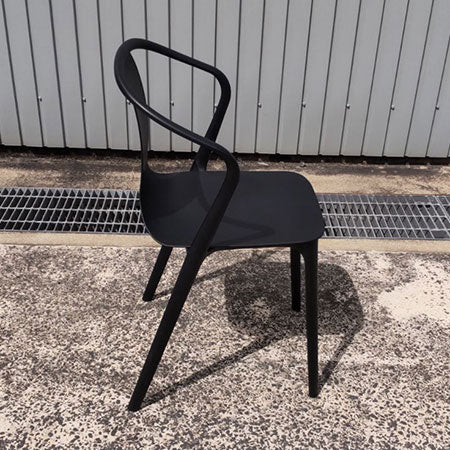 スタッキングチェア Vitra ベルヴィル アームチェア ブラック[MC-198]