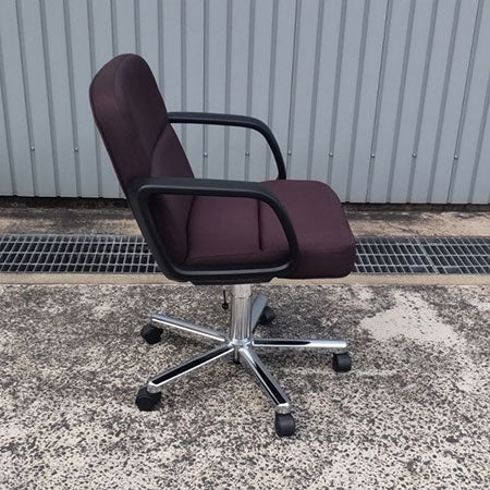 役員チェア イトーキ ブラウン KWK-895C-Z909 [OC-297]