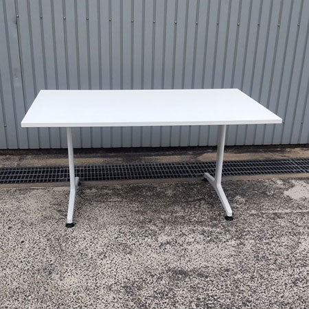 テーブル ホワイト コクヨMTT-JT159MAW 幅1500✕奥行900✕高さ720㎜ [MT-171]