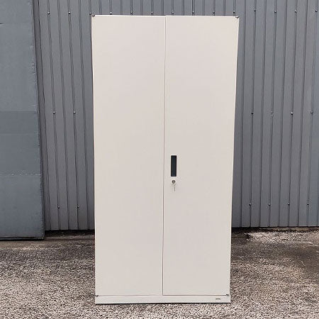 キャビネット 両開き ホワイト okamura 幅900✕奥行450✕高さ1850mm[CB-101]