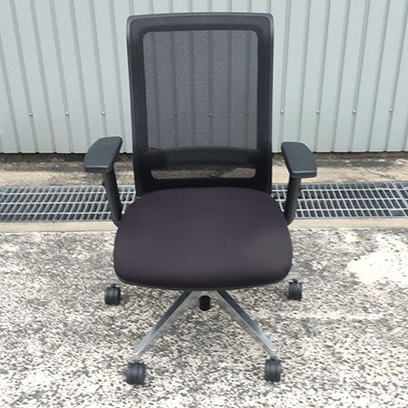 オフィスチェア KOKUYO エントリー 肘付き ブラック[OC-305]