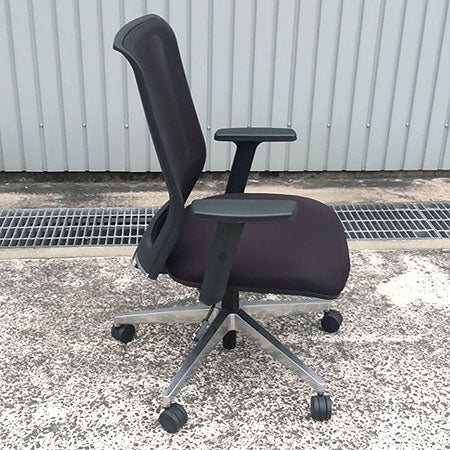 オフィスチェア KOKUYO エントリー 肘付き ブラック[OC-305]