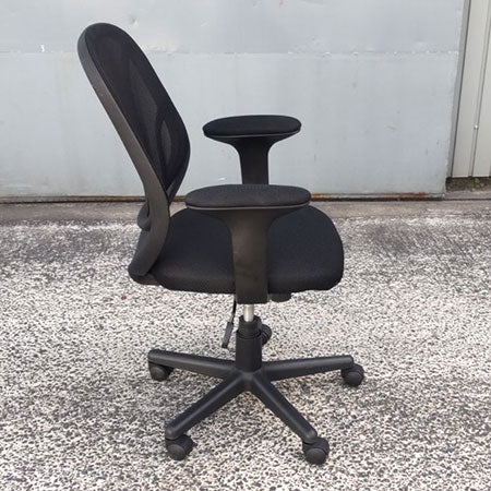 オフィスチェア 肘付き オルテ OT-005 ブラック[OC-306]