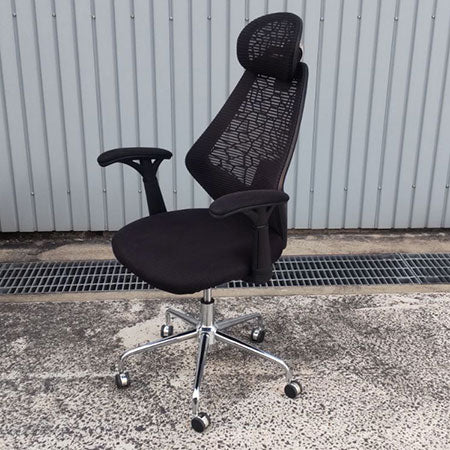 オフィスチェア スワローチェア ヘッドレスト・肘付き ブラック[OC-322]