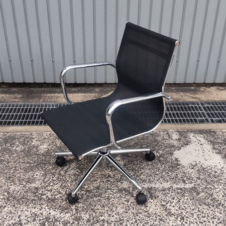 チャールズ&レイ・イームズ アルミナムチェア リプロダクト[OC-344]