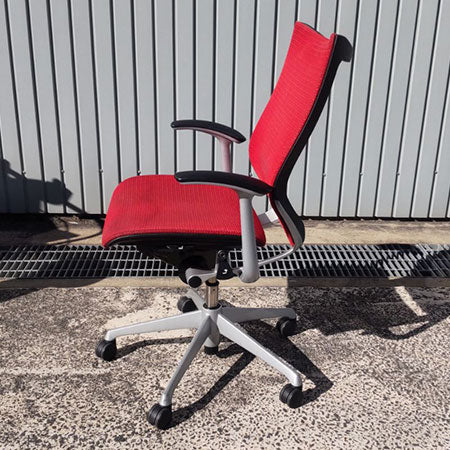 オフィスチェア okamura バロンチェア ハイバック デザインアーム レッド[OC-348]