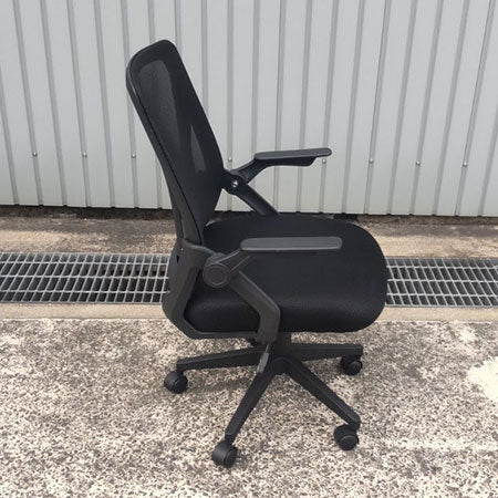 オフィスチェア VECELO 跳ね上げ肘付き ブラック[OC-360]