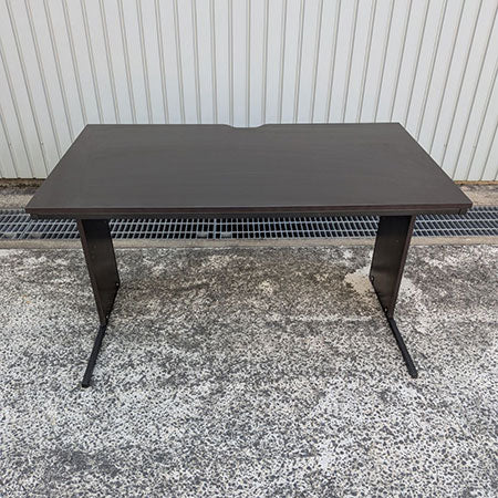オフィスデスク 幅1400✕奥行700✕高さ700mm ダークブラウン[DS-137]