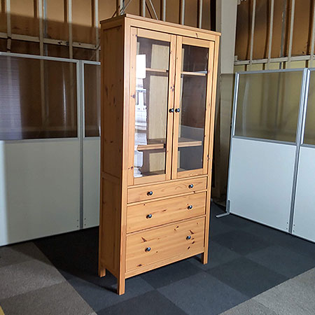 【中古0円無料】コレクションケース IKEA HEMNES ライトブラウン 幅900✕奥行340✕高さ1980mm[CB-056]