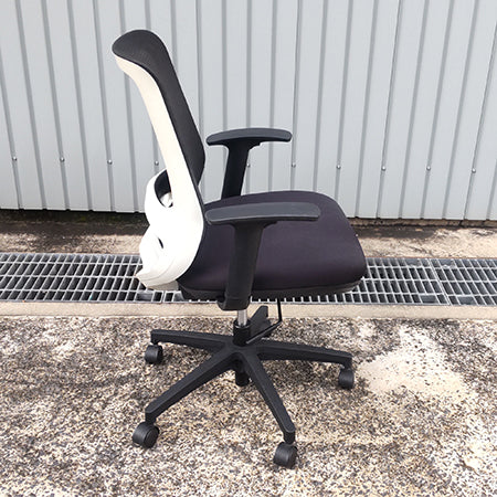 オフィスチェア GS210 ブラック 高さ調整機能付き肘付き[OC-315]