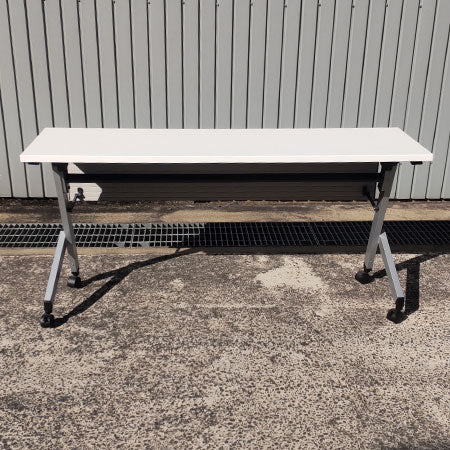 スタッキングテーブル スタックテーブル 幅1500✕奥行450✕高さ720㎜ 内田洋行[MT-185]