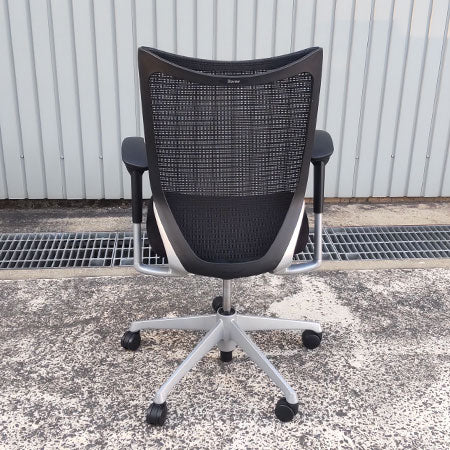 オフィスチェア okamura バロンチェア ハイバック アジャスト肘付き ブラック[OC-329]