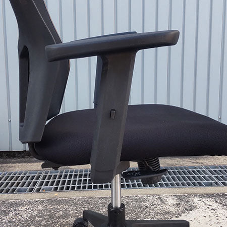 オフィスチェア イトーキ サリダ YL5-BL 肘付き ブラック[OC-338]