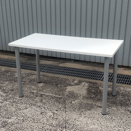 テーブル 幅1200✕奥行600✕高さ705mm 天板ホワイト✕脚グレー[MT-195]