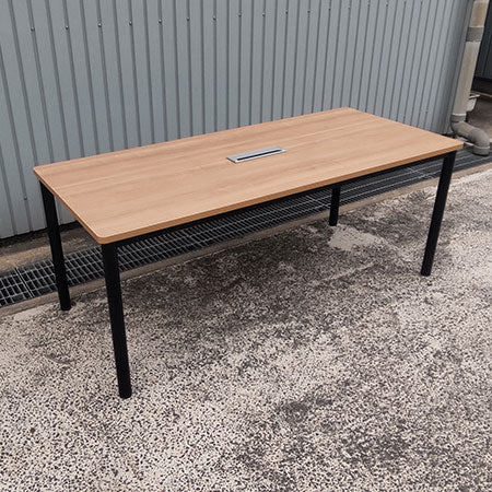 配線ボックス付きミーティングテーブル ビネイル 幅1800✕奥行800✕高さ720㎜[MT-197]