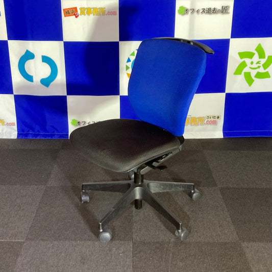 【中古0円無料】オフィスチェア イトーキ プラオ ハンガー付き ブルー[OC-118]