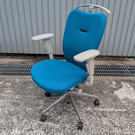 オフィスチェア ナイキ エネア 稼働肘・ハンガー付き ライトブルー[OC-387]